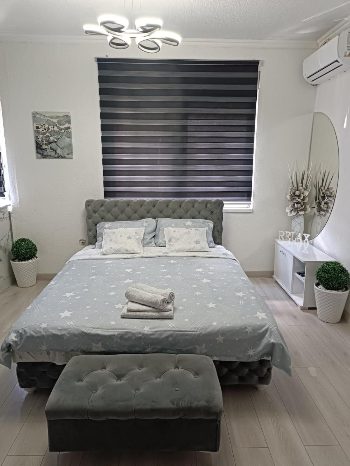 Apartman U Centru Šid Exterior foto